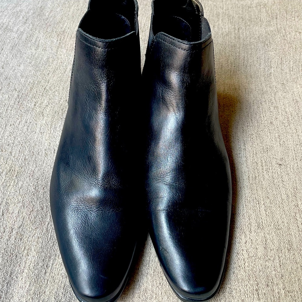 ALDO BLACK BOOTS!!! Leather slip on and extremely stylish
